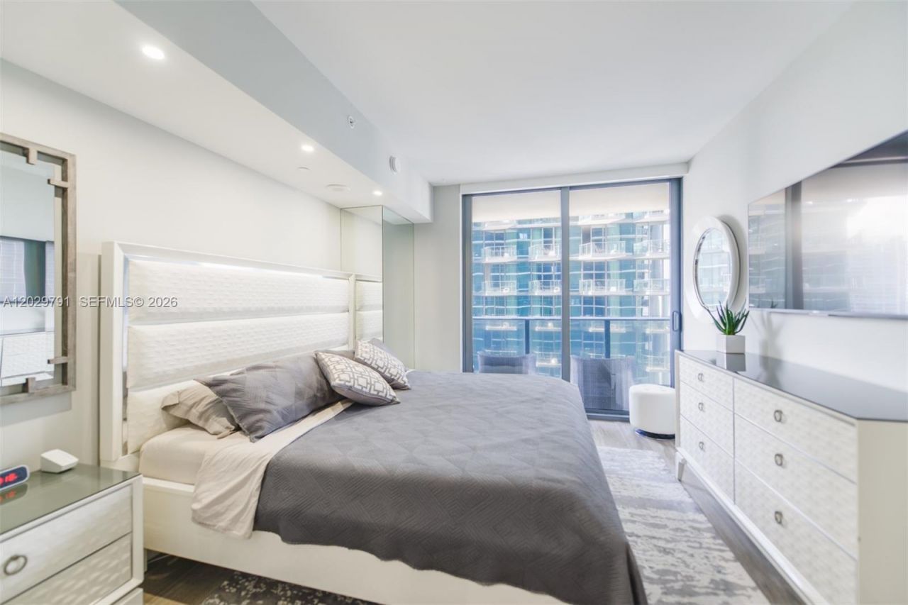 801 S Miami Ave , Unit 3706, Miami, FL 33130 Photo