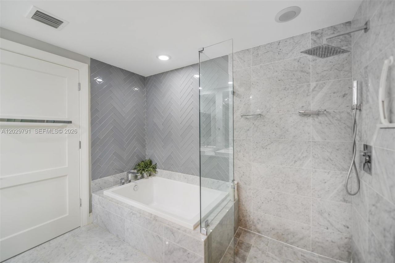 801 S Miami Ave , Unit 3706, Miami, FL 33130 Photo