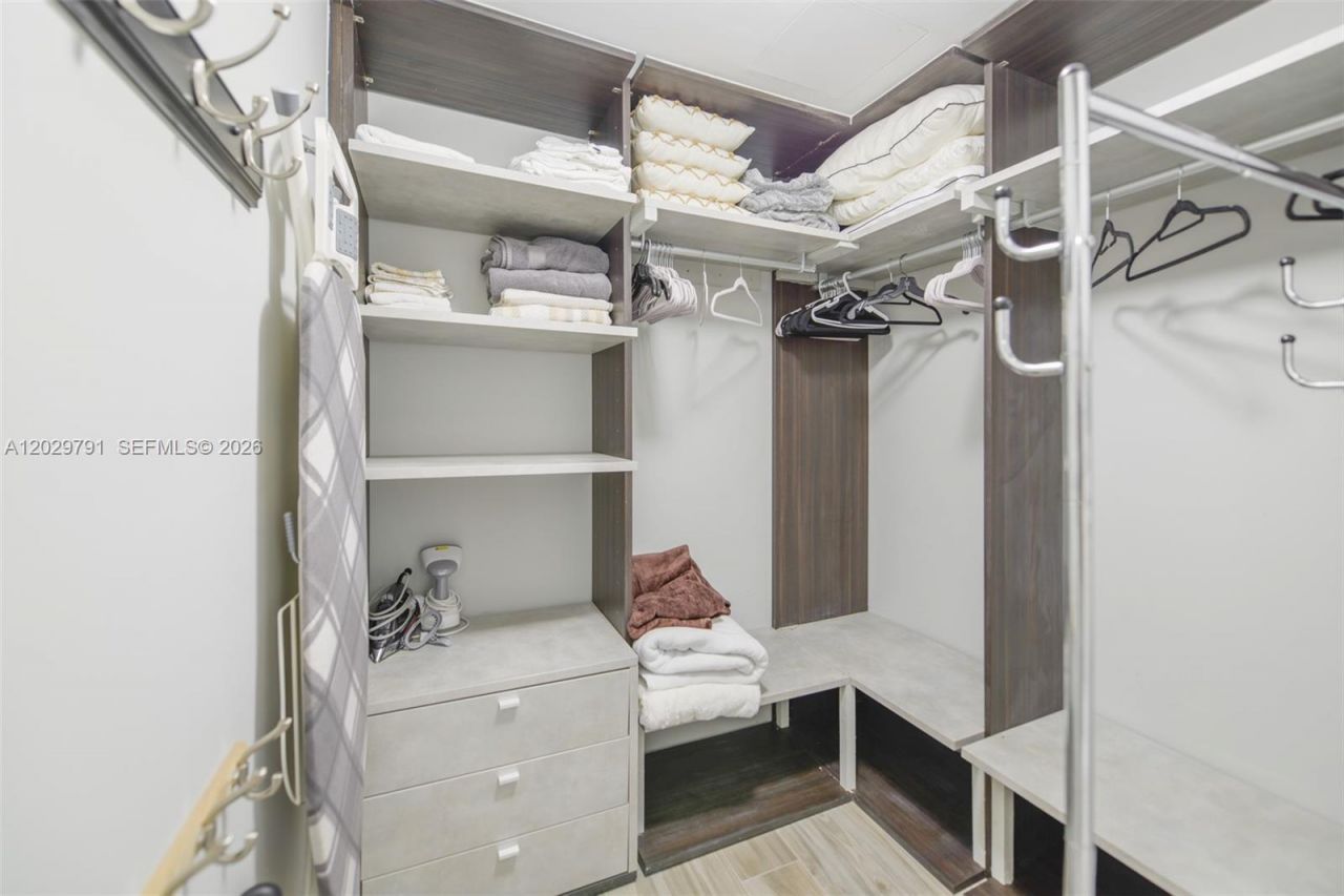 801 S Miami Ave , Unit 3706, Miami, FL 33130 Photo