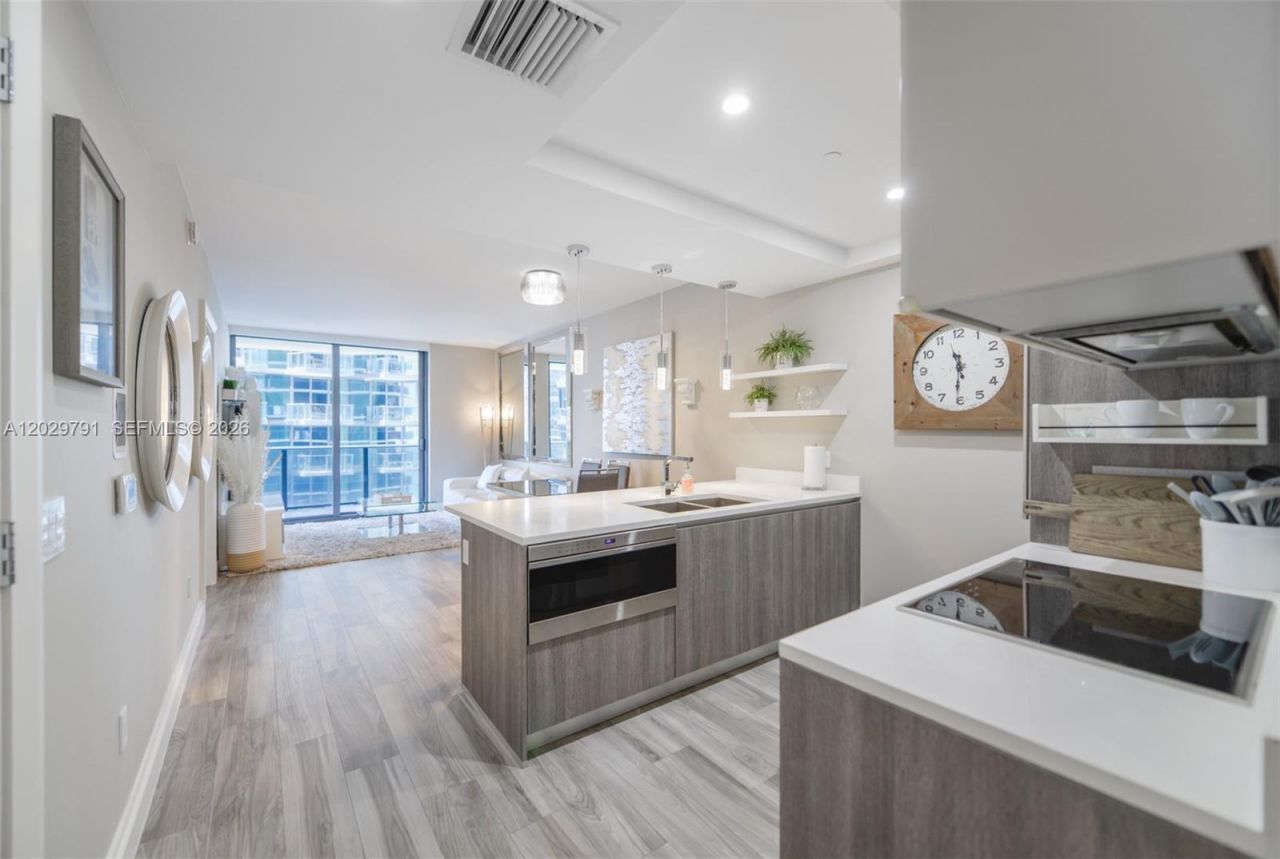 801 S Miami Ave , Unit 3706, Miami, FL 33130 Photo