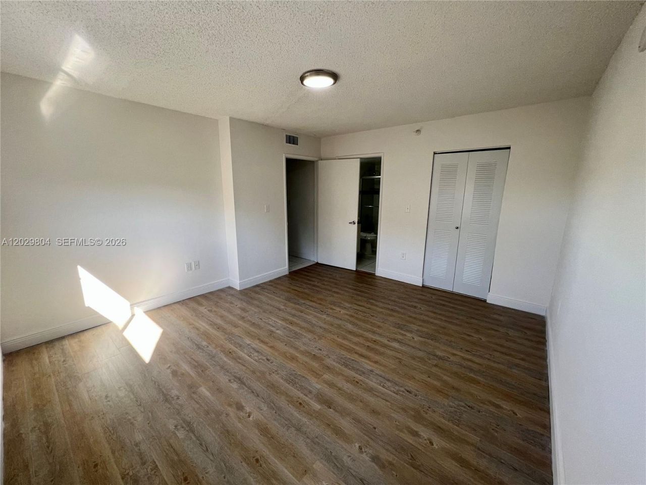 9619 Fontainebleau Blvd , Unit 419, Miami, FL 33172 Photo