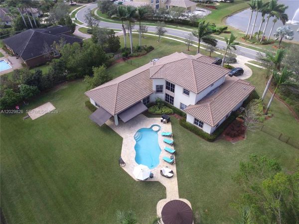 2750 E Jockey Cir E , Davie, FL 33330