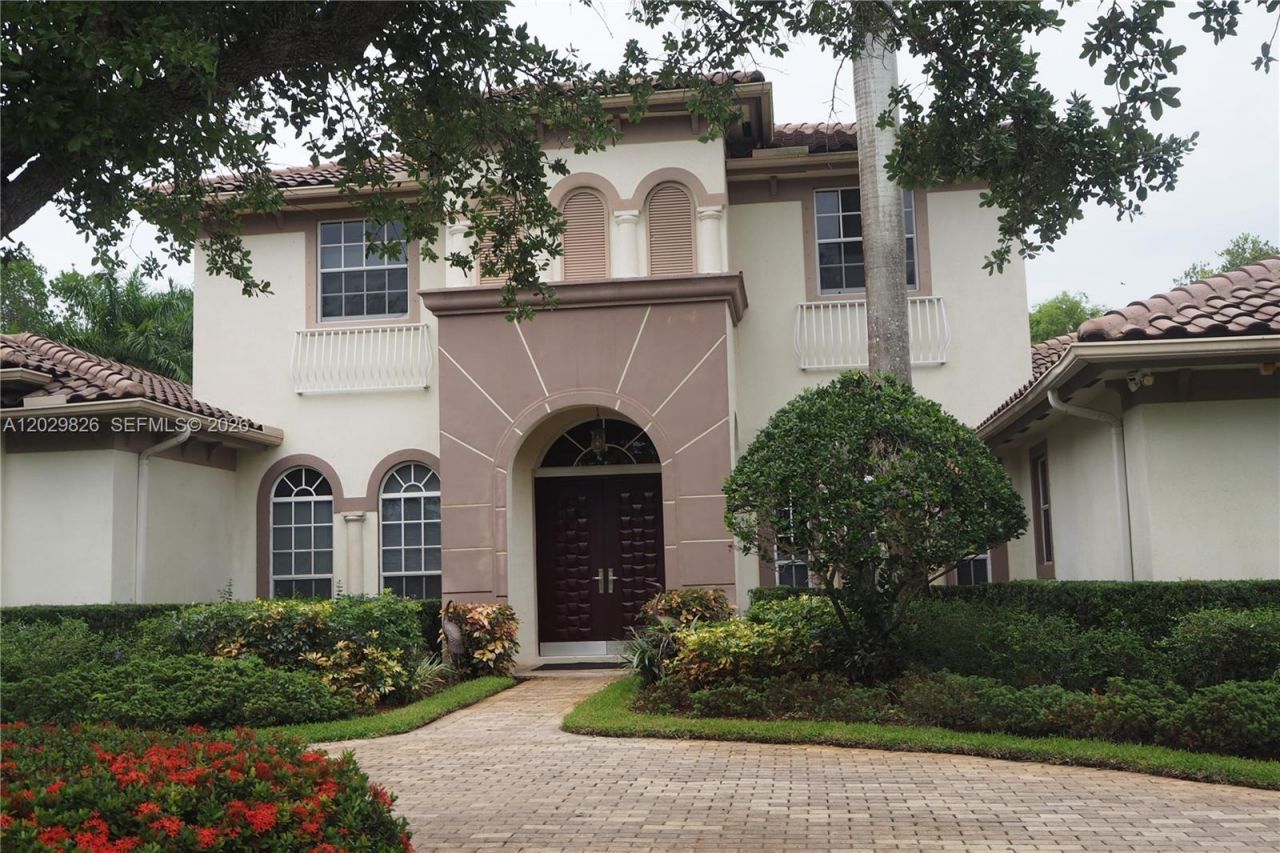 2750 E Jockey Cir E , Davie, FL 33330 Photo
