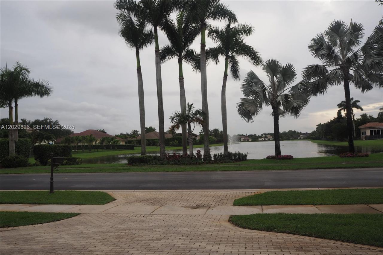 2750 E Jockey Cir E , Davie, FL 33330 Photo