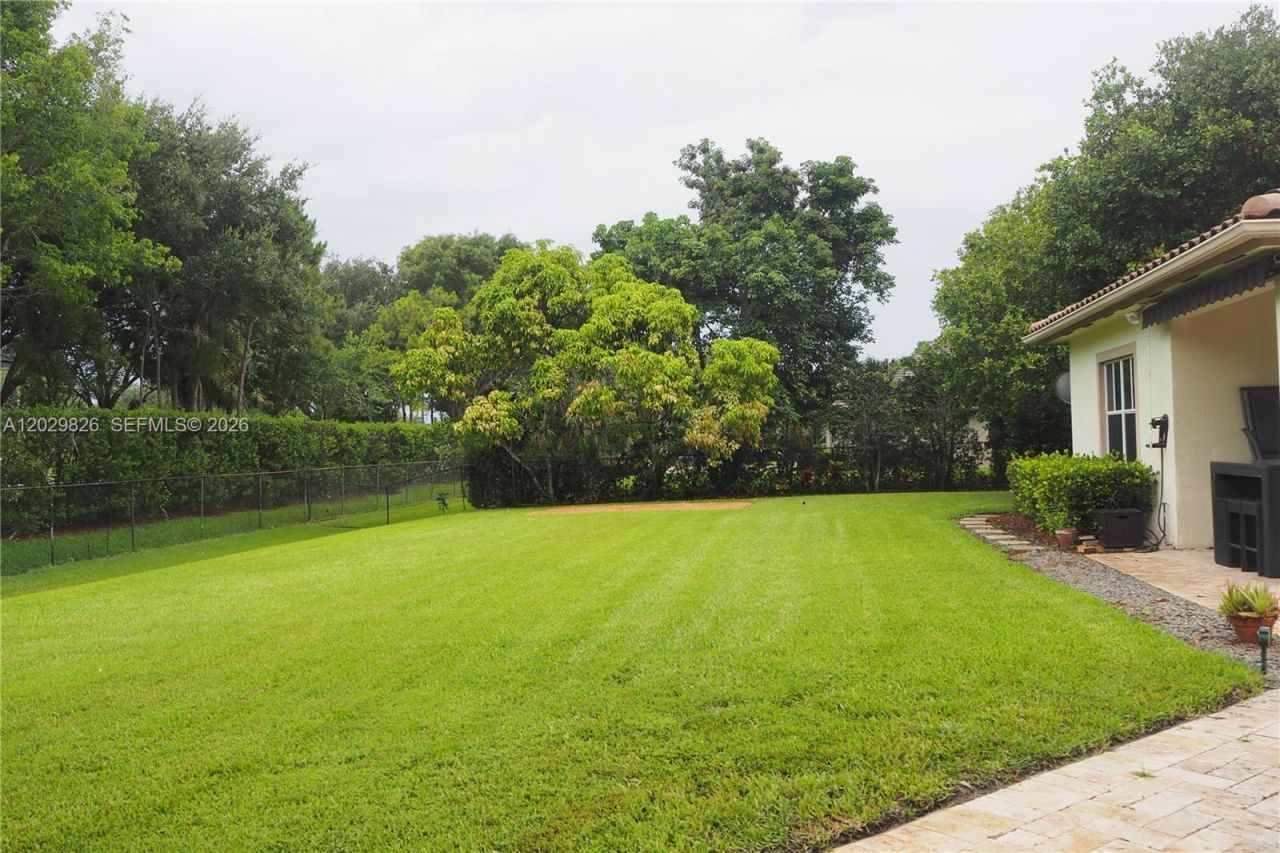 2750 E Jockey Cir E , Davie, FL 33330 Photo