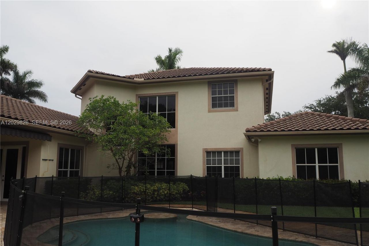 2750 E Jockey Cir E , Davie, FL 33330 Photo