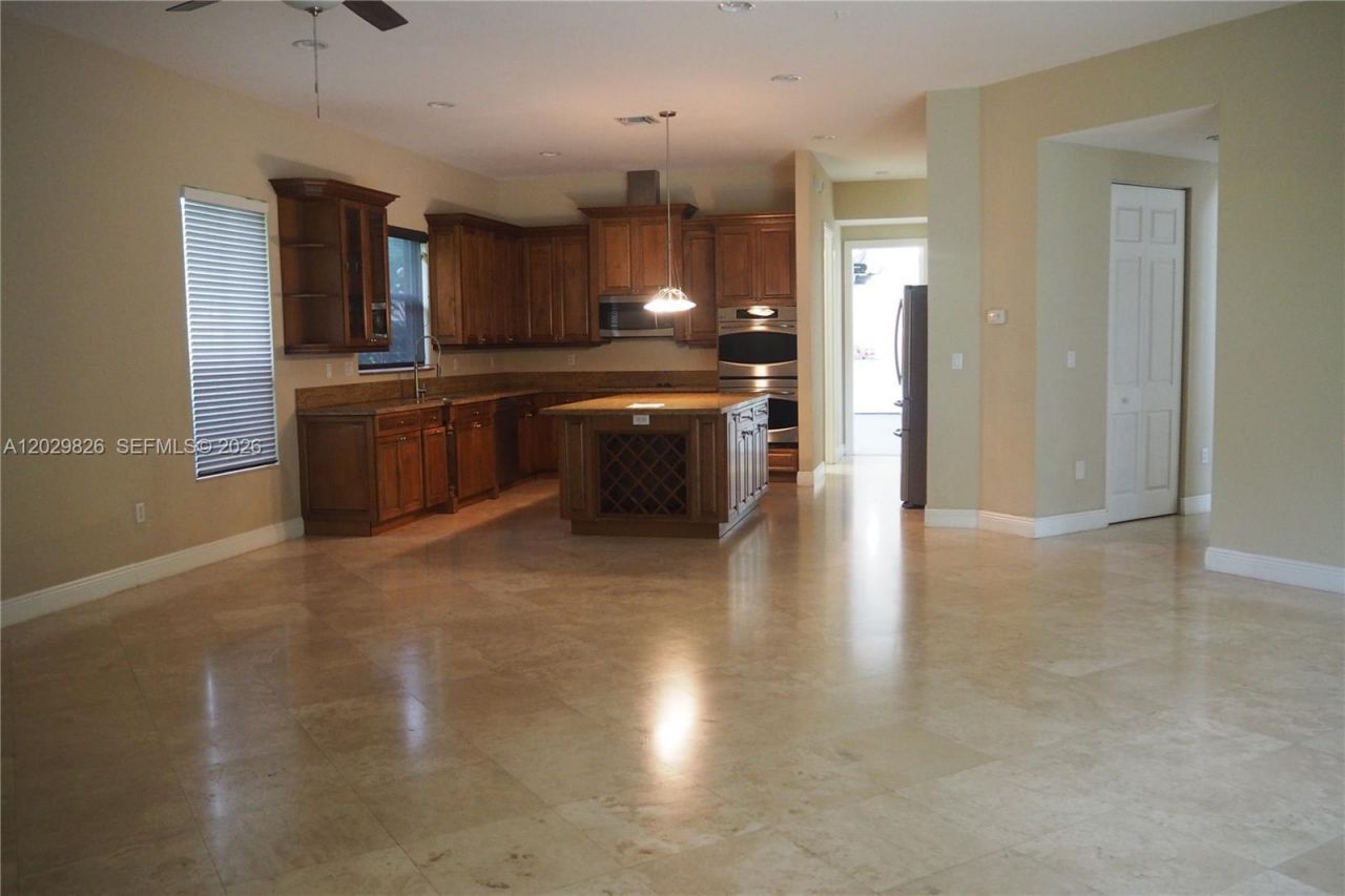 2750 E Jockey Cir E , Davie, FL 33330 Photo