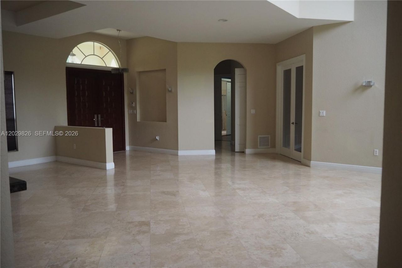 2750 E Jockey Cir E , Davie, FL 33330 Photo