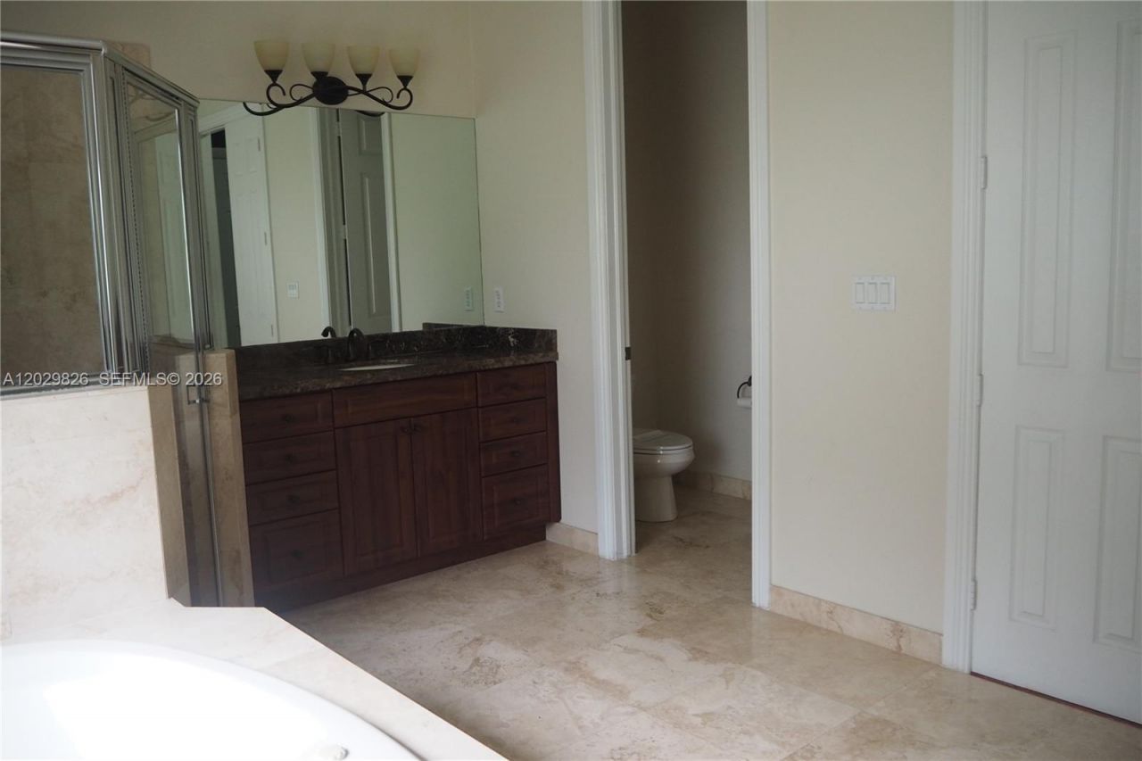 2750 E Jockey Cir E , Davie, FL 33330 Photo