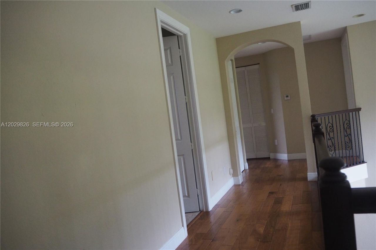 2750 E Jockey Cir E , Davie, FL 33330 Photo