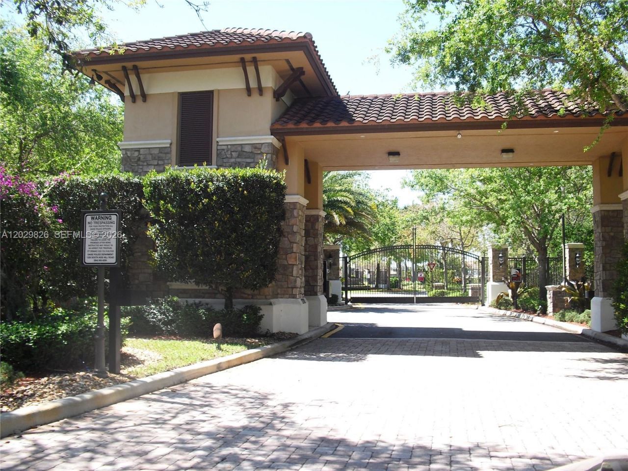 2750 E Jockey Cir E , Davie, FL 33330 Photo