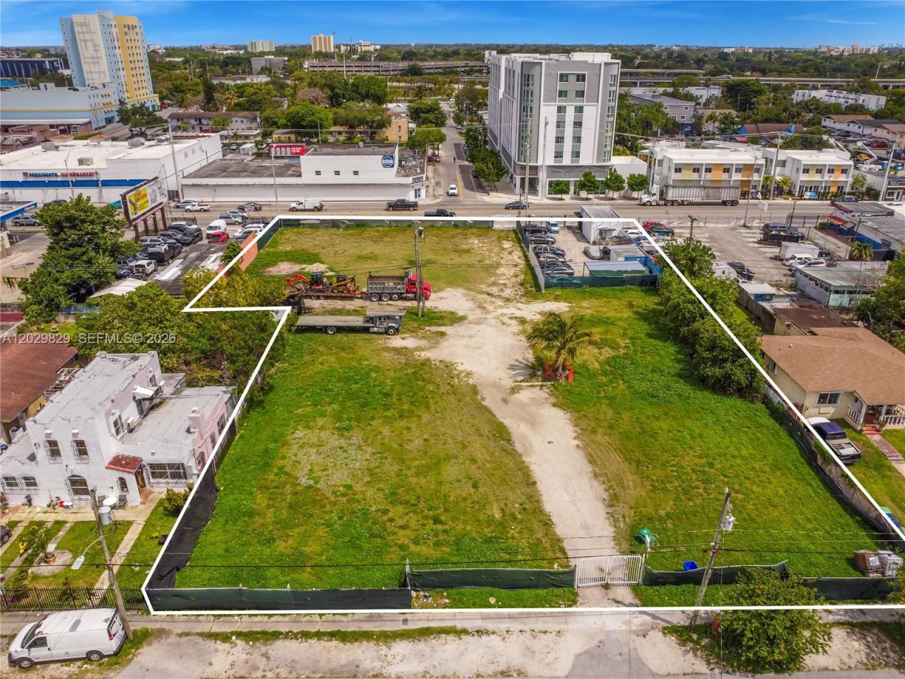 2140 NW 36th St , Miami, FL 33142 Photo