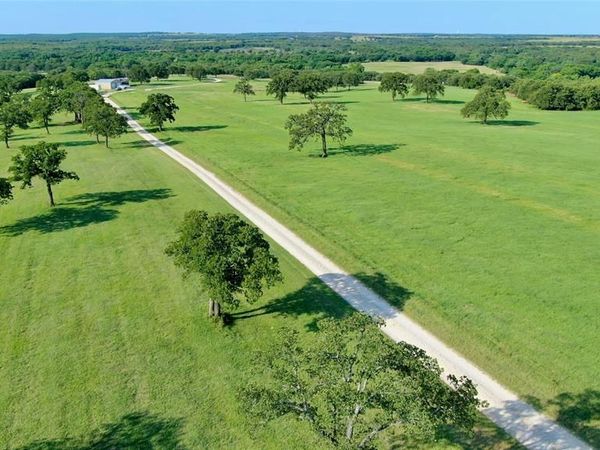 322 Liberty Chapel Road , Saint Jo, TX 76265