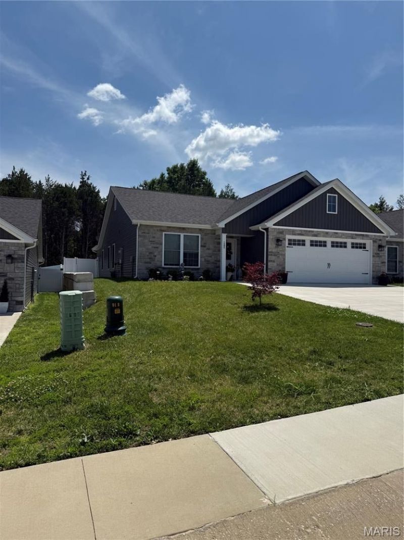 1545 Hickory Landing , De Soto, MO 63020 Main Photo