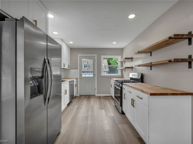 3658 W 138th Street , Cleveland, OH 44111 Photo 18