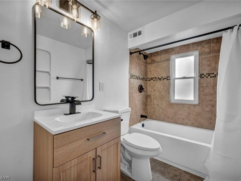 3658 W 138th Street , Cleveland, OH 44111 Photo 35