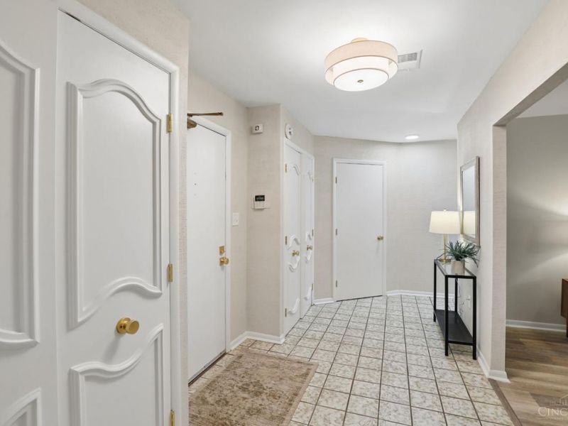 3533 Amberacres Drive, Unit 304, Cincinnati, OH 45237 Photo 14