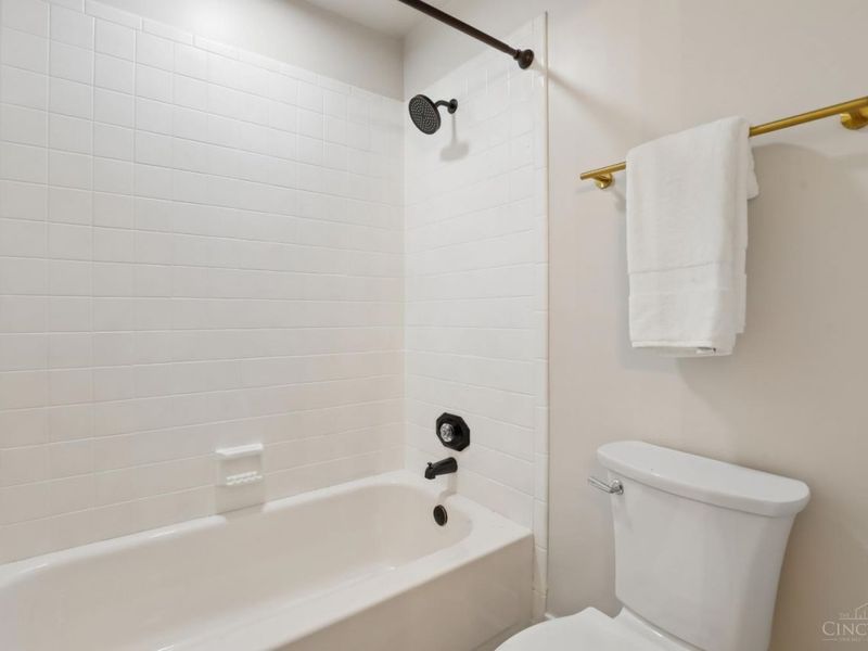 3533 Amberacres Drive, Unit 304, Cincinnati, OH 45237 Photo 23