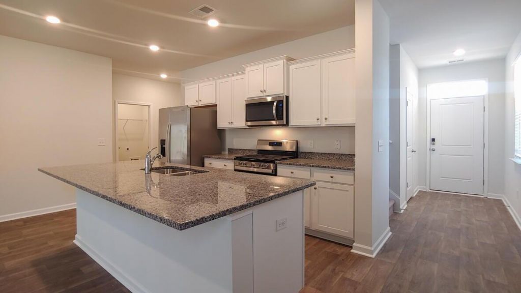 177 Lagoona Drive Photo 5