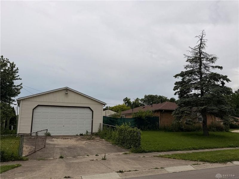 6460 Stonehurst Drive, Huber Heights, OH 45424 Photo 5