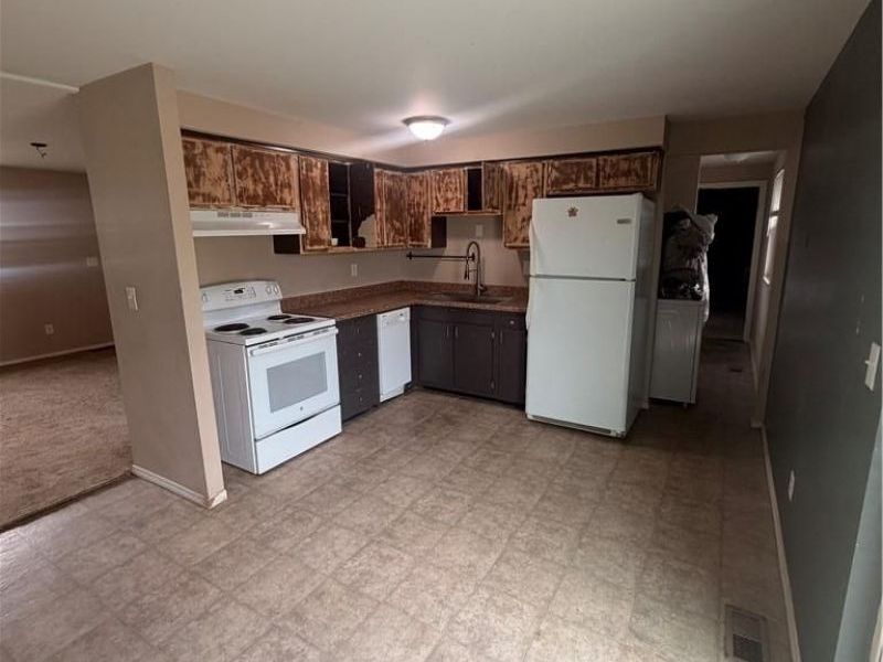 6460 Stonehurst Drive, Huber Heights, OH 45424 Photo 8