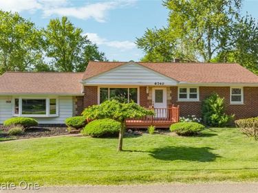 6740 Brockhurst Boulevard , West Bloomfield Twp, MI 48322