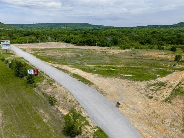 W 75 Highway, Henryetta, OK 74437
