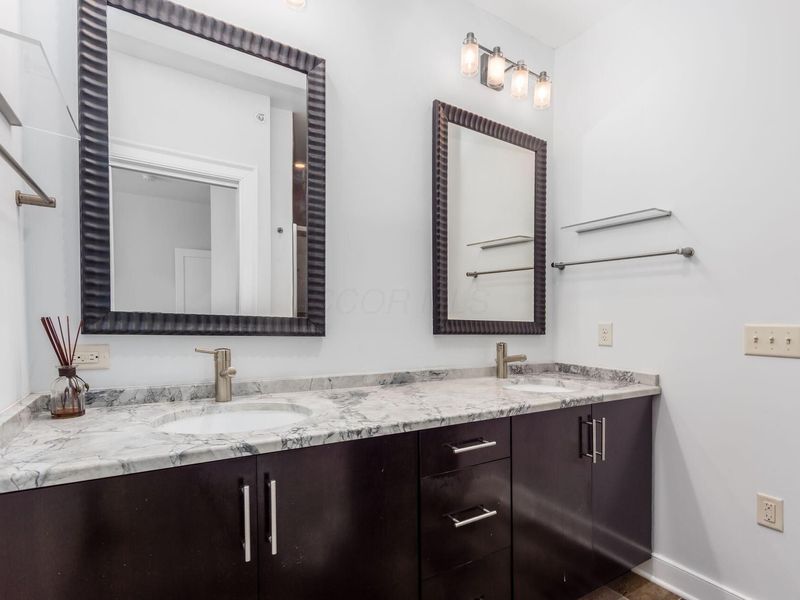 224 E Gay Street, Unit TH27, Columbus, OH 43215 Photo 40