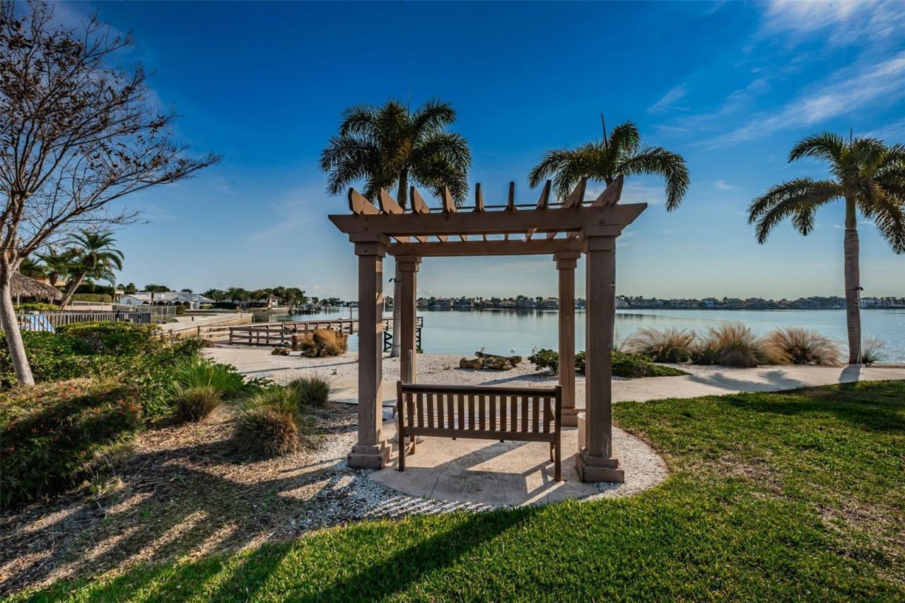5130 Brittany Drive S, Unit 202, Saint Petersburg, FL 33715 Photo