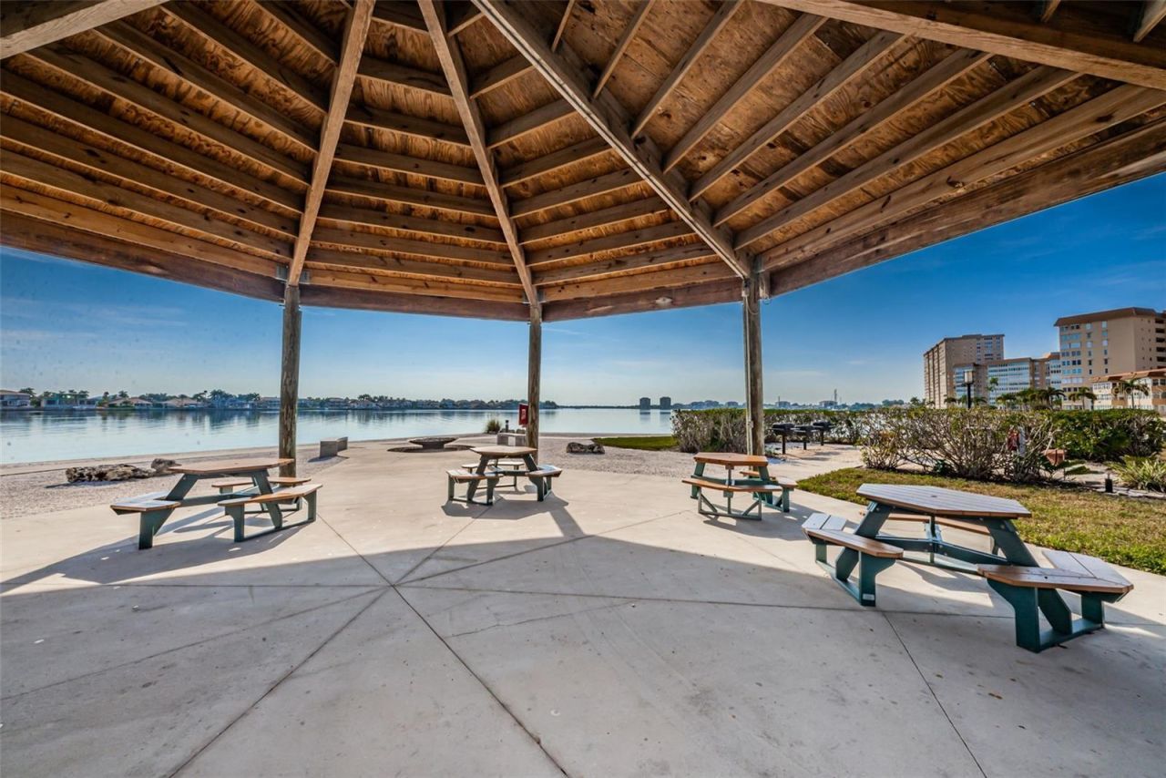 5130 Brittany Drive S, Unit 202, Saint Petersburg, FL 33715 Photo