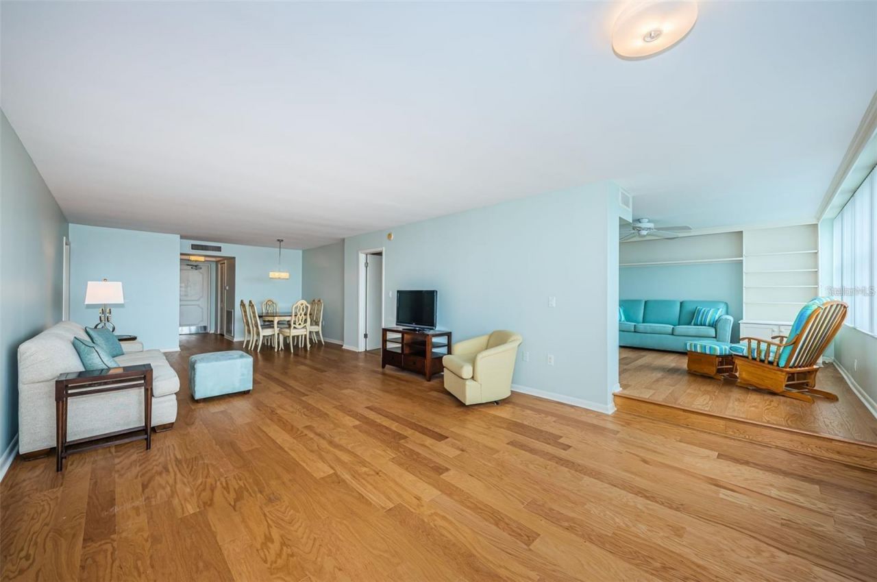 5130 Brittany Drive S, Unit 202, Saint Petersburg, FL 33715 Photo