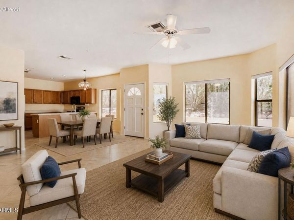 11682 N SAGUARO Boulevard, Unit E, Fountain Hills, AZ 85268