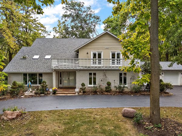 1935 Green Trails Drive , Lisle, IL 60532
