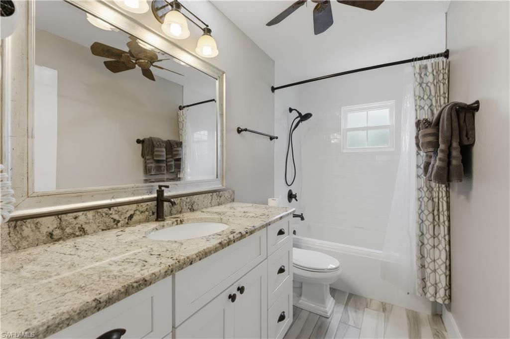 858 SE 1st Ter, Cape Coral, FL 33990 Photo