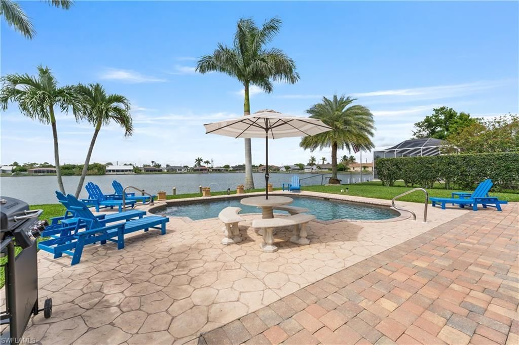 858 SE 1st Ter, Cape Coral, FL 33990 Photo