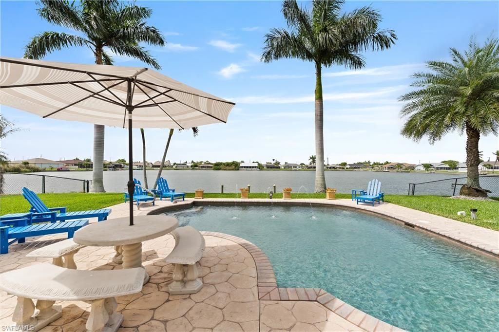 858 SE 1st Ter, Cape Coral, FL 33990 Photo