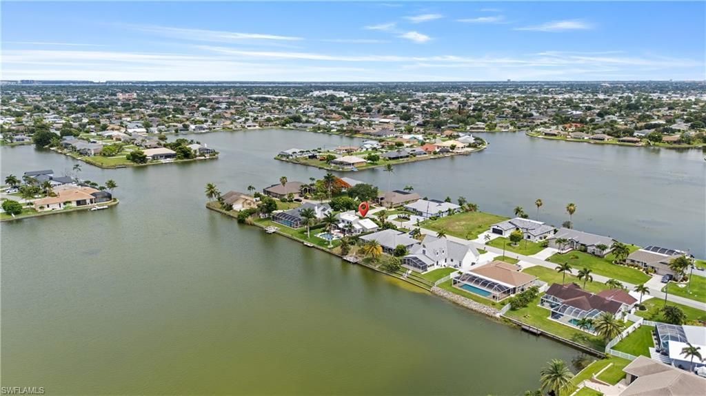 858 SE 1st Ter, Cape Coral, FL 33990 Photo