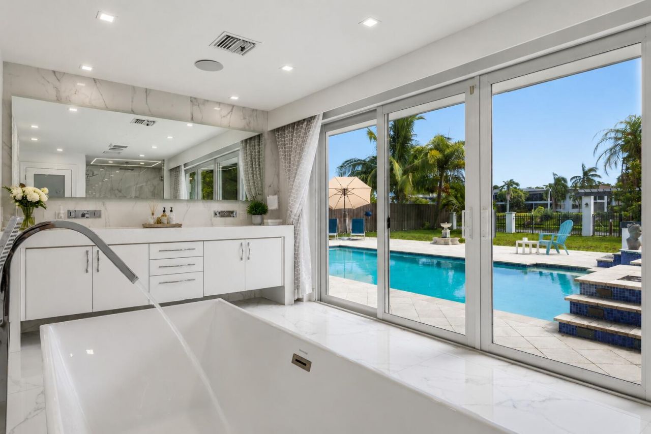 33 Oregon Lane, Boca Raton, FL 33487 Photo