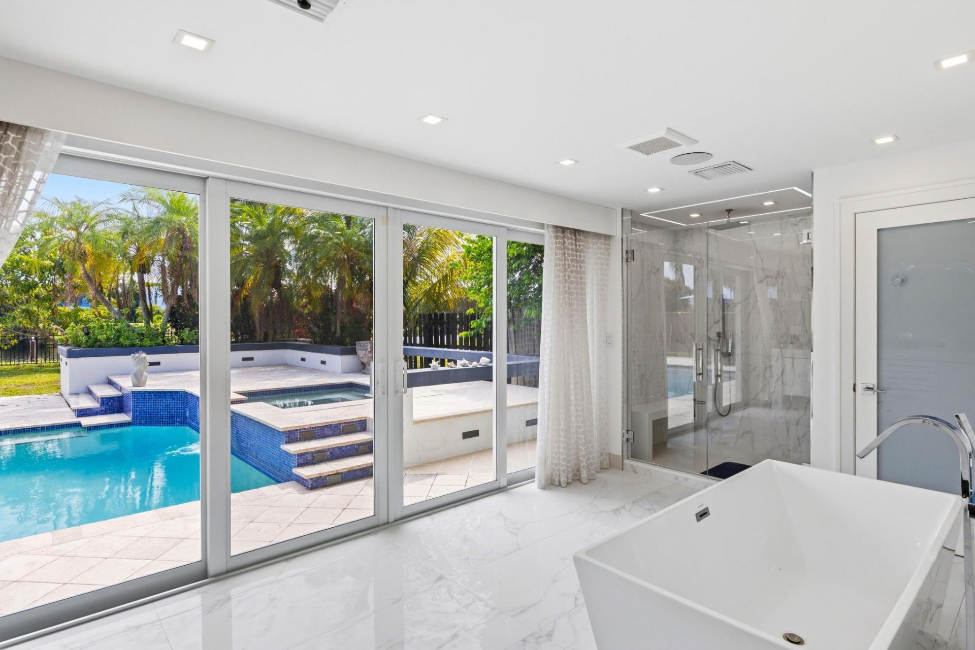 33 Oregon Lane, Boca Raton, FL 33487 Photo