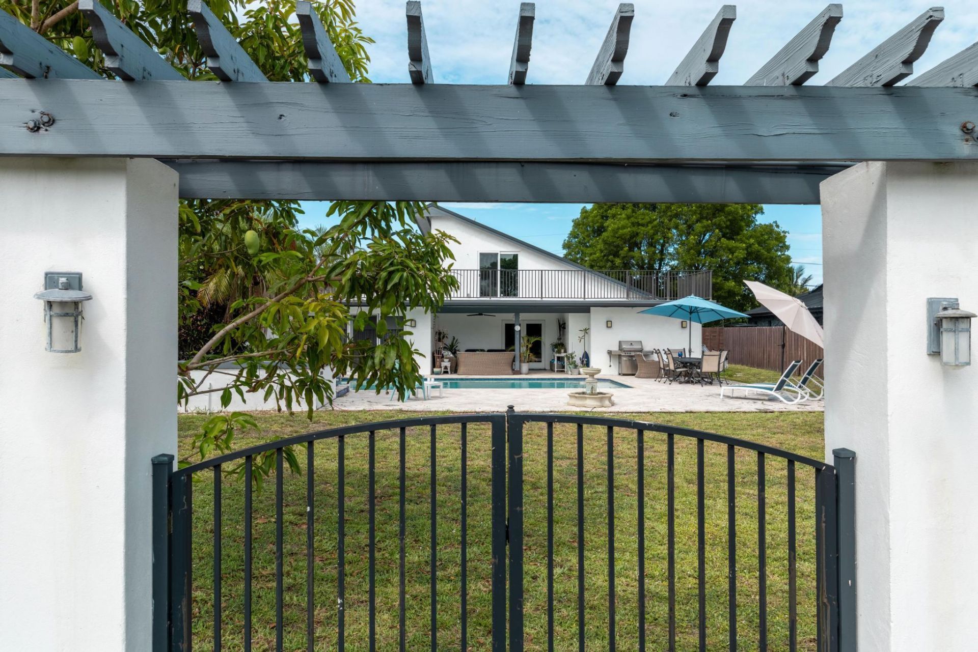33 Oregon Lane, Boca Raton, FL 33487 Photo