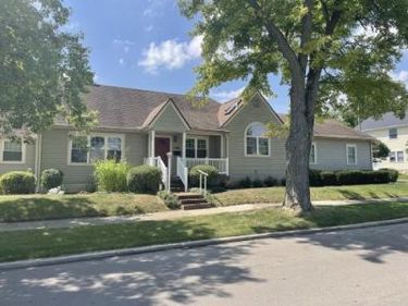 1901 Shroyer Road, Oakwood, OH 45419