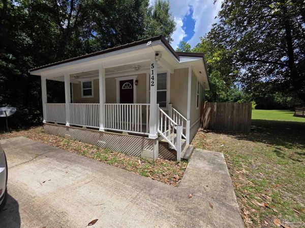 5142 Regalo Dr, Pensacola, FL 32526