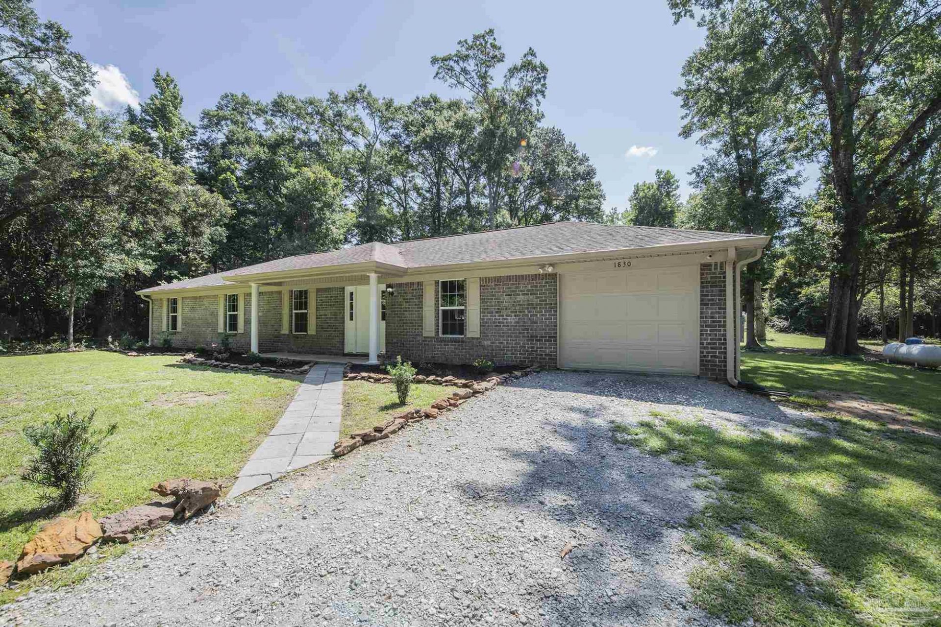 1830 Cedar Park Dr, Cantonment, FL 32533 Main Photo