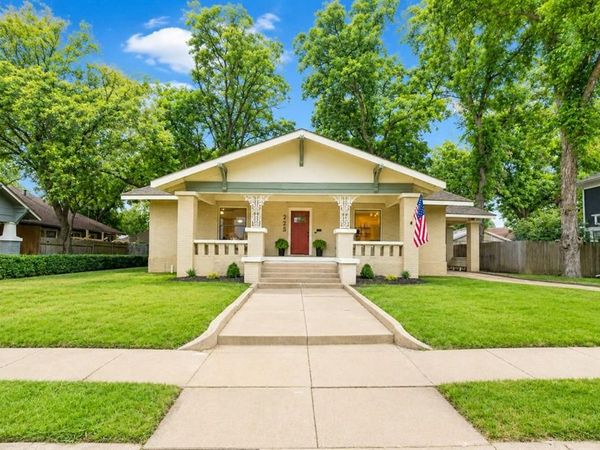 225 Featherston Street, Cleburne, TX 76033