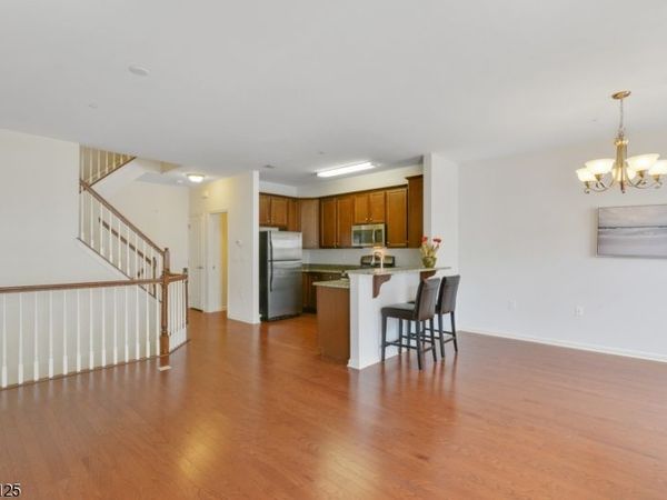 306 Waterview Ct, Hanover, NJ 07927