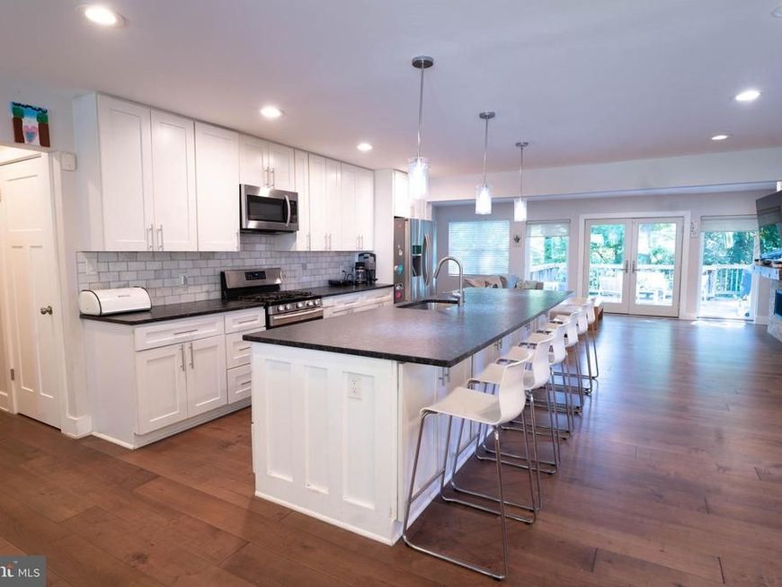 1710 Mark Lane, Rockville, MD 20852 Main Photo