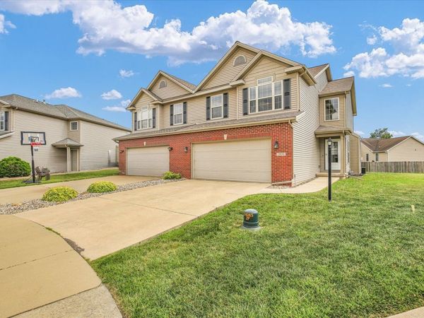 3931 Summer Sage Court , Champaign, IL 61822