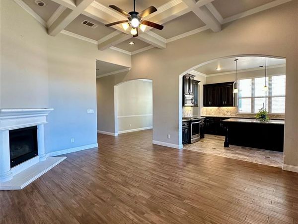 545 Mistflower Springs DR, Leander, TX 78641