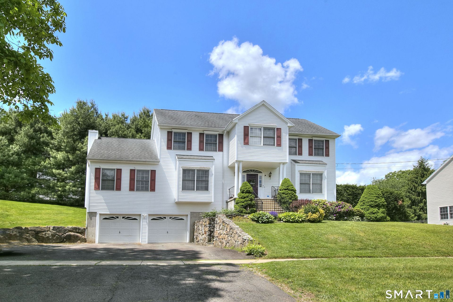 765 Cutspring, Stratford, CT 06614 Main Photo