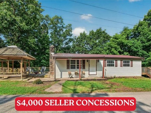 12917 Recreation Drive, Lowell, AR 72745